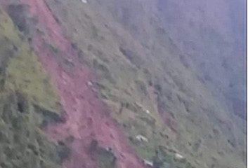 वर्षा र पहिरोका कारण नौ राजमार्ग पूर्ण रूपमा अवरुद्ध