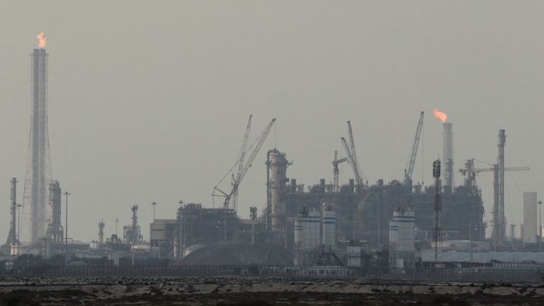 कतारको औद्योगिक क्षेत्र रासलफानमा ग्यास प्लान्ट विष्फोट हुँदा १३ जनाको मृत्यु