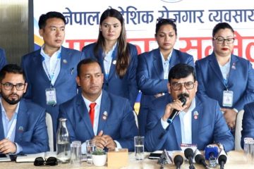 म्यानपावर व्यवसायीद्धारा १५ बुँदे माग राख्दै श्रमिक पठाउन बन्द